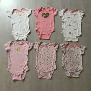 👑 Gerber onesies (6)